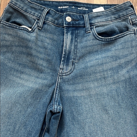 Old Navy High-Rise Wow Loose Jeans - Picture 6 of 8